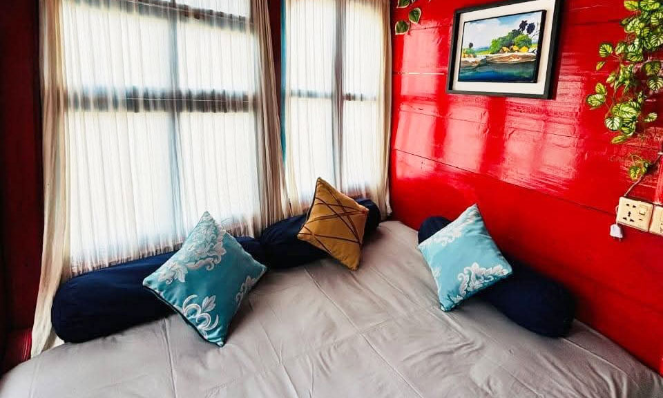 জলতরঙ্গ - Joltarongo A Premium Houseboat
